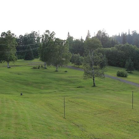 Catfish Lakefront Cabins & Campground Wawa Exterior photo