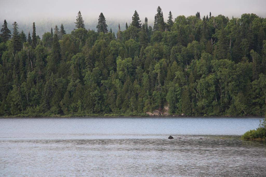 Catfish Lakefront Cabins & Campground Wawa Exterior photo