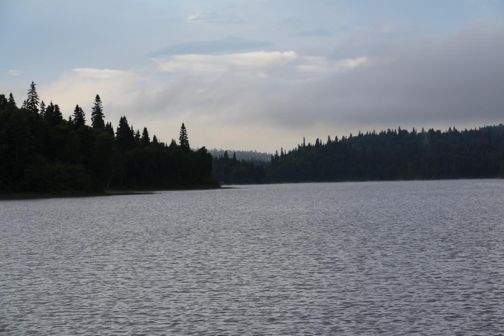 Catfish Lakefront Cabins & Campground Wawa Exterior photo